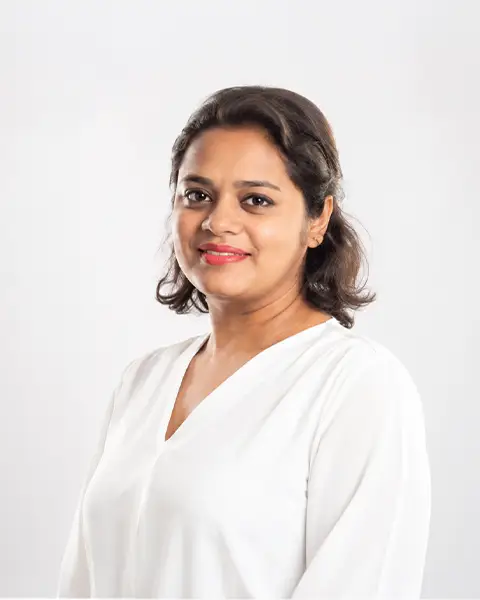 Dr Lora Mishra